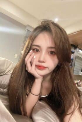 Yiyi